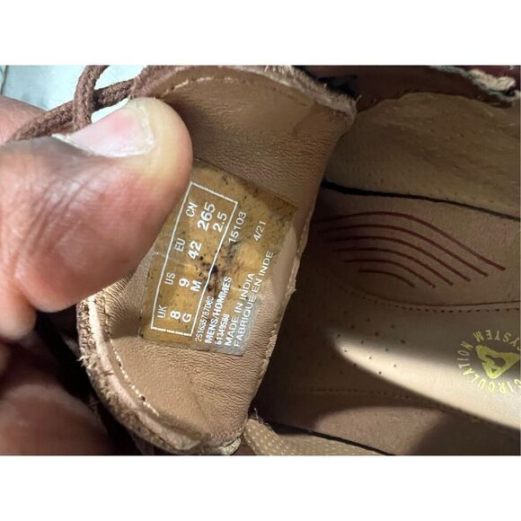 CLARKS 15103 MEN'S TAN LEATHER CAP TOE LACE UP OXFORDS SIZE 9M - Picture 4 of 11